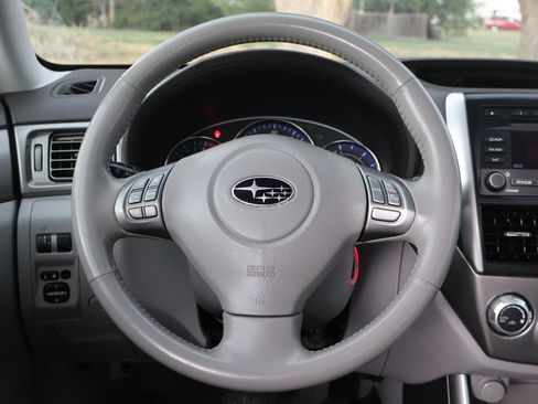 Used 2010 Subaru Forester 2.5X Limited w/ Popular Equipment Group 4B AWD/4WD image 18