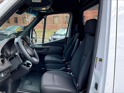 Certified 2026 Mercedes-Benz Sprinter 2500 image 9
