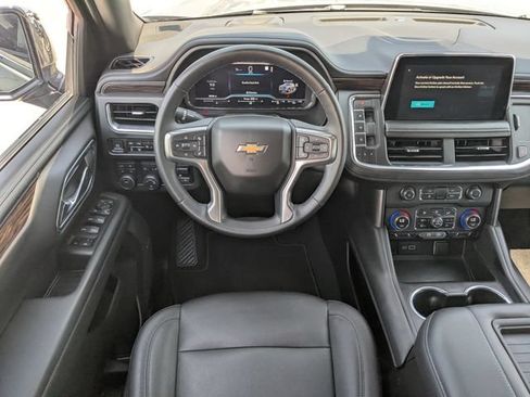 Used 2023 Chevrolet Tahoe LT w/ LT Signature Package AWD/4WD image 17