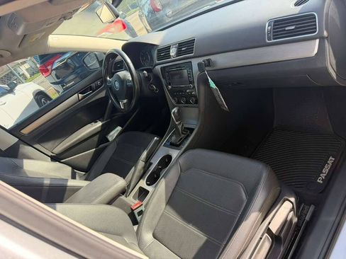 Used 2014 Volkswagen Passat TDI SE FWD image 17