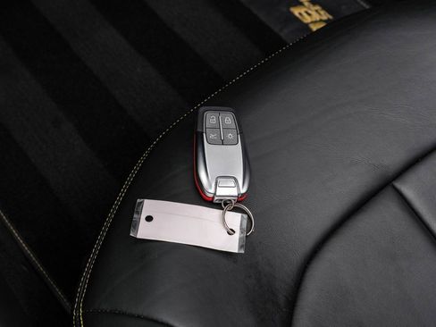 Used 2017 Ferrari 488 Spider image 59