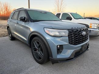 Used 2025 Ford Explorer ST video 2