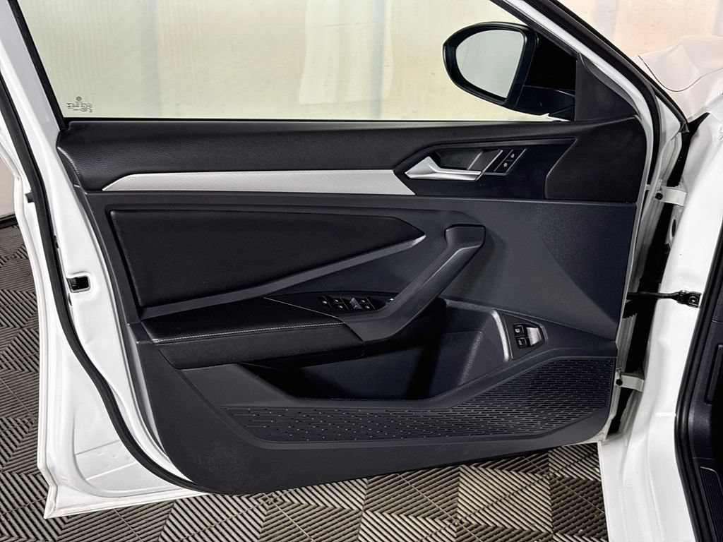 Certified 2023 Volkswagen Jetta Sport FWD image 11