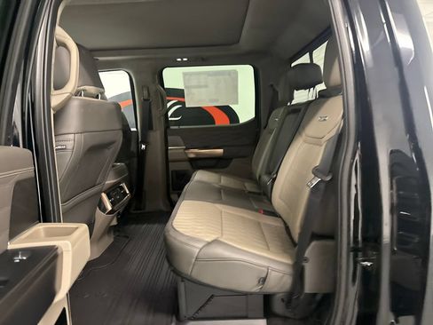 New 2026 Ford F250 Platinum w/ Platinum Plus Package AWD/4WD image 13