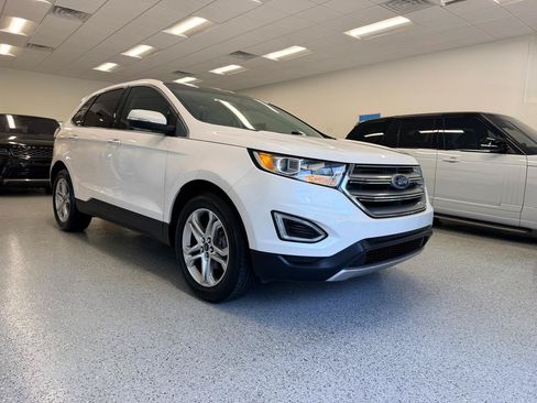Used 2017 Ford Edge Titanium w/ Equipment Group 301A FWD image 11