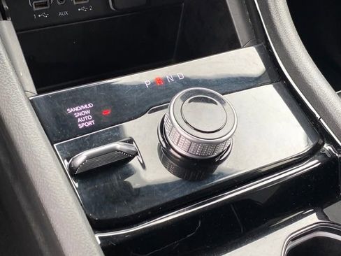 Used 2023 Jeep Grand Cherokee Limited image 14