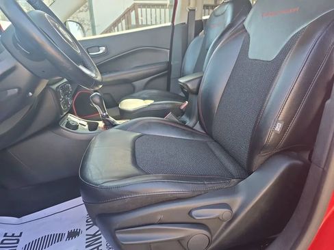 Used 2019 Jeep Compass Trailhawk image 12