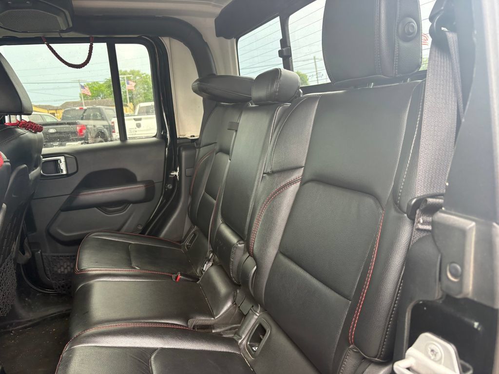 Used 2020 Jeep Gladiator Rubicon AWD/4WD image 12