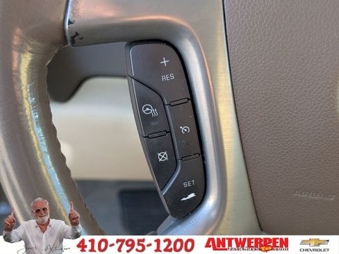 Used 2013 Chevrolet Suburban LTZ image 26