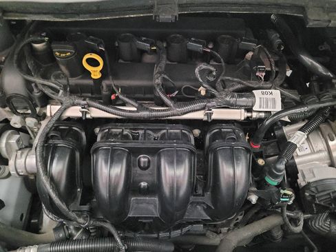 Used 2019 Ford Escape S FWD image 30