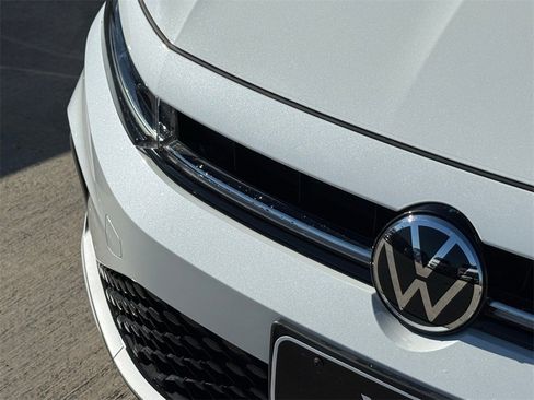 New 2025 Volkswagen Jetta SEL image 4
