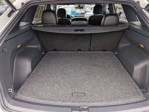 Certified 2021 Volkswagen Atlas Cross Sport SE FWD image 13