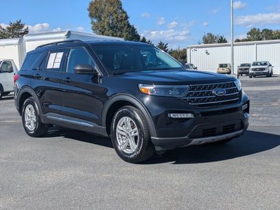 Certified 2022 Ford Explorer XLT w/ Equipment Group 202A