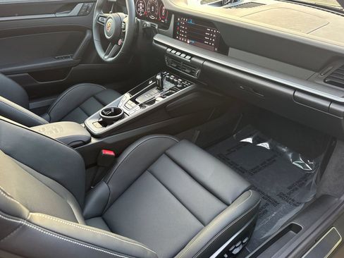 Used 2026 Porsche 911 Carrera image 15