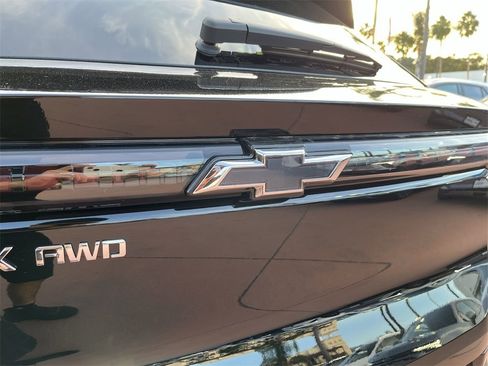 New 2026 Chevrolet Equinox EV LT image 29