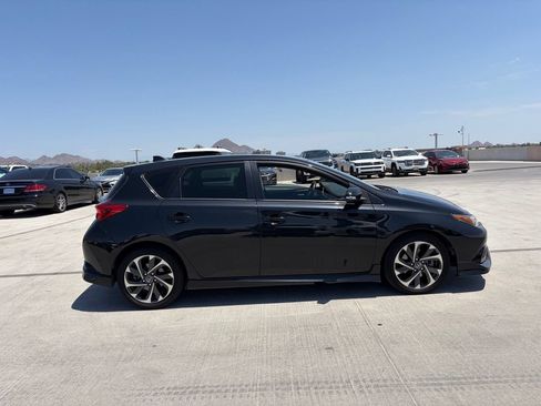 Used 2017 Toyota Corolla iM FWD image 3