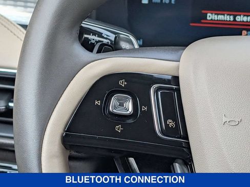 Used 2024 Lincoln Corsair AWD image 20