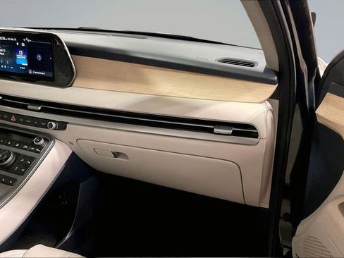 Used 2023 Hyundai Palisade Limited image 17