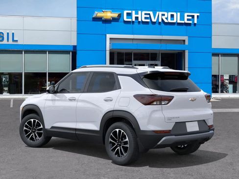 New 2026 Chevrolet TrailBlazer LT image 3