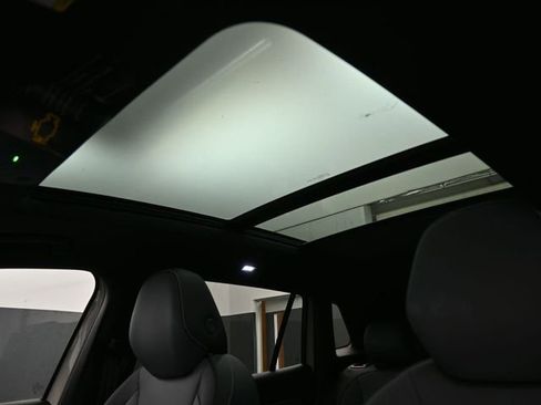 New 2026 Volkswagen Tiguan SE R-Line image 13