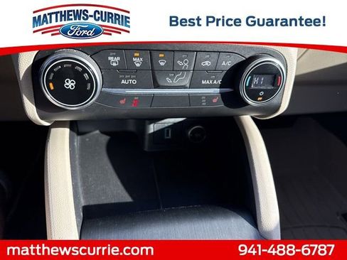 Certified 2020 Ford Escape SE image 18