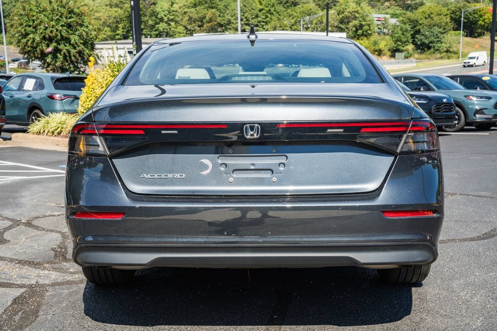 Used 2023 Honda Accord EX image 5