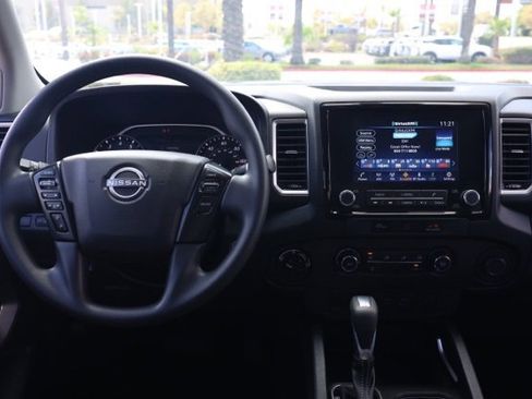 Used 2023 Nissan Frontier SV image 20