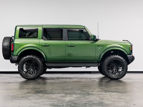 Used 2025 Ford Bronco Outer Banks AWD/4WD image 21