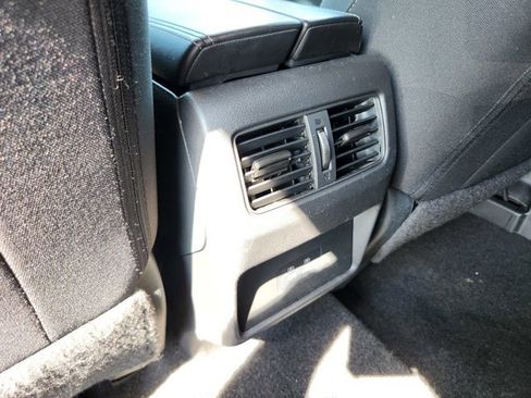 Used 2023 Nissan Rogue SV image 28