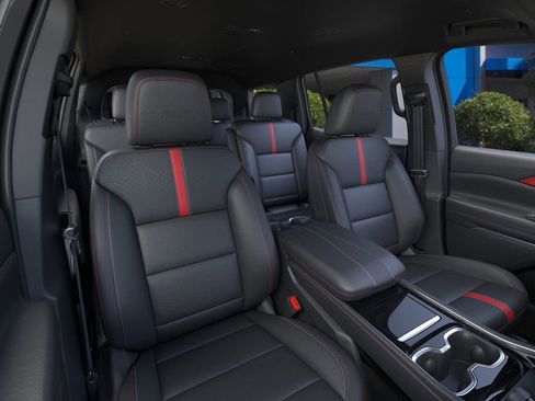 New 2026 Chevrolet Traverse RS image 16
