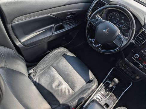 Used 2020 Mitsubishi Outlander SEL AWD/4WD image 9