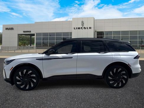 New 2026 Lincoln Nautilus Reserve w/ Jet Appearance Package image 6