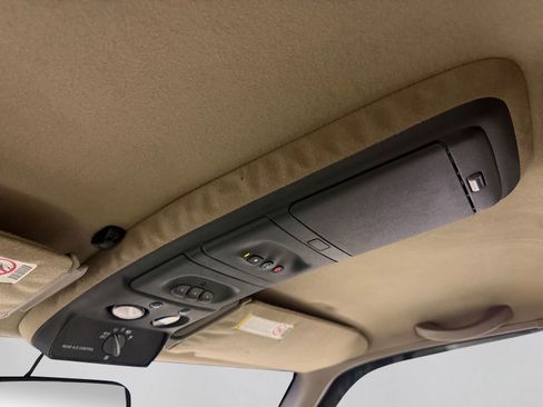 Used 2000 Cadillac Escalade 4WD image 36