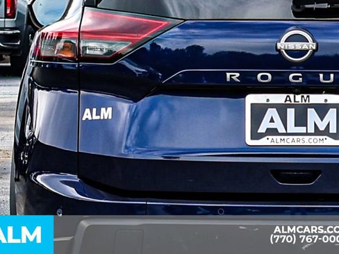 Used 2024 Nissan Rogue SV AWD/4WD image 13