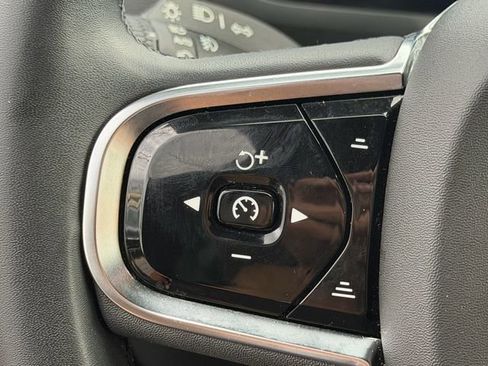 Certified 2024 Volvo XC90 B6 Ultimate w/ Protection Package Premier AWD/4WD image 23