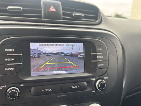 Used 2019 Kia Soul FWD image 22