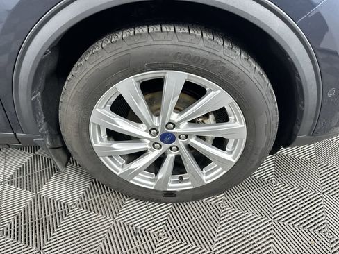 Used 2022 Ford Escape Titanium w/ Titanium Elite Package image 10