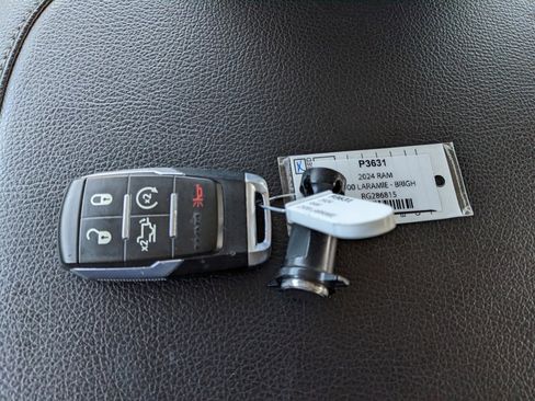 Used 2024 RAM 2500 Laramie image 36