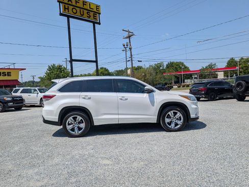 Used 2015 Toyota Highlander Limited FWD image 5