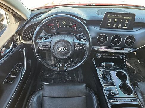 Used 2019 Kia Stinger Premium image 23