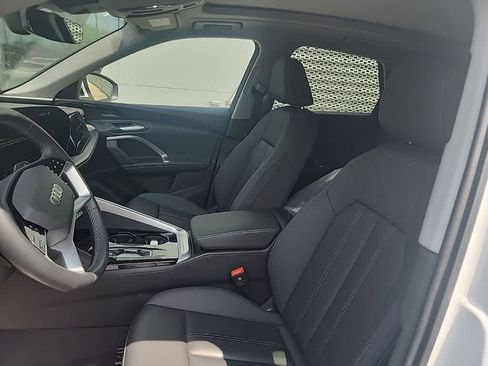 Certified 2025 Audi Q5 Premium w/ Premium Plus AWD/4WD image 4