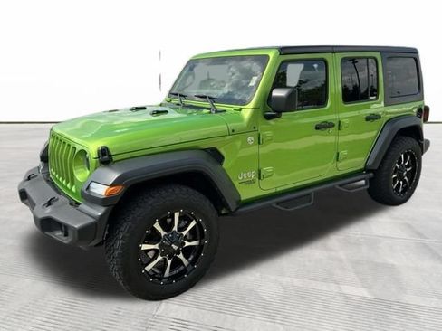Used 2018 Jeep Wrangler Unlimited Sport S AWD/4WD image 3