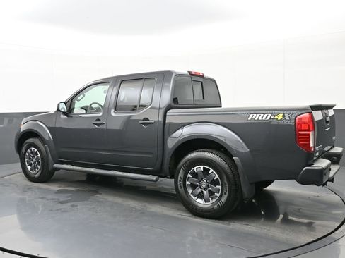Used 2015 Nissan Frontier PRO-4X image 5
