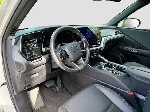 Used 2025 Lexus TX 350 AWD image 28
