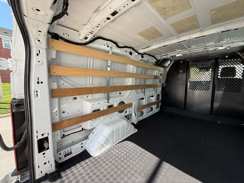 Used 2024 Ford Transit 250 Low Roof AWD w/ Exterior Upgrade Package image 8