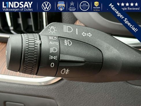 Used 2023 Volvo XC60 B5 Plus w/ Climate Package image 22