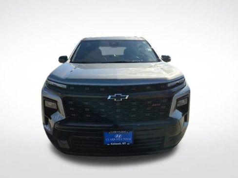Used 2024 Chevrolet Traverse RS AWD/4WD image 2