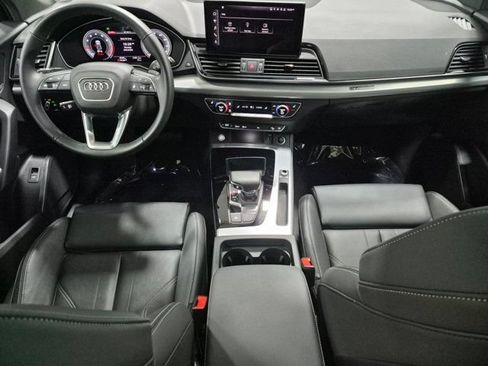 Certified 2025 Audi Q5 2.0T Premium w/ Convenience Plus Package AWD/4WD image 13