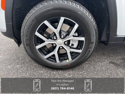 New 2025 Jeep Grand Cherokee L Limited image 5