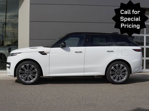 New 2025 Land Rover Range Rover Sport Dynamic SE AWD/4WD image 8